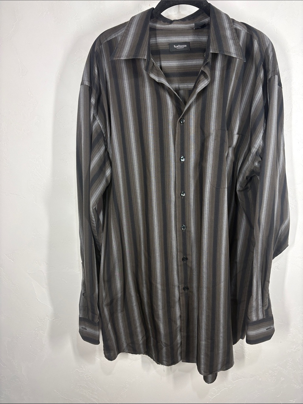 Van Heusen Men’s Brown and Gray Striped Button-Down Shirt size large tall